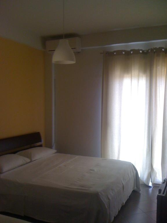 Guest House Plazhi Dhërmi Kamer foto